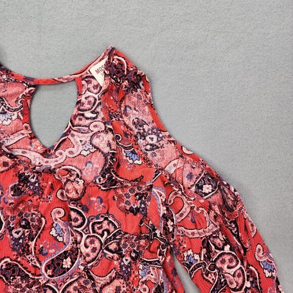 Mossimo Blouse Top Women's XS Red Paisley Cold Shoulder Bell Sleeve Top - Picture 4 of 10